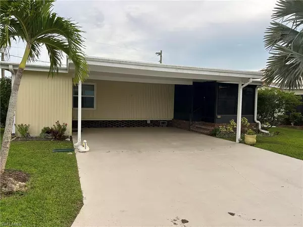 3010 Rain Dance LN, North Fort Myers, FL 33917