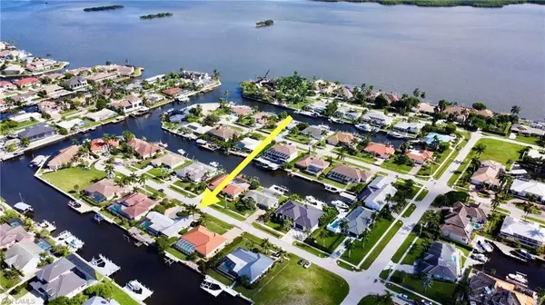 Marco Island, FL 34145,334 Rockhill CT