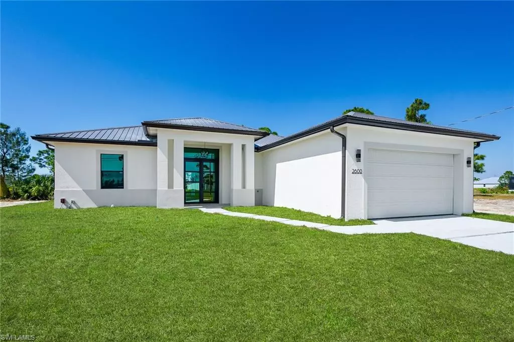 Alva, FL 33920,2512 Mabry ST S