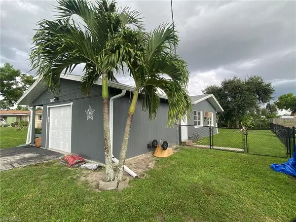 Cape Coral, FL 33909,1020 NE Pine Island LN