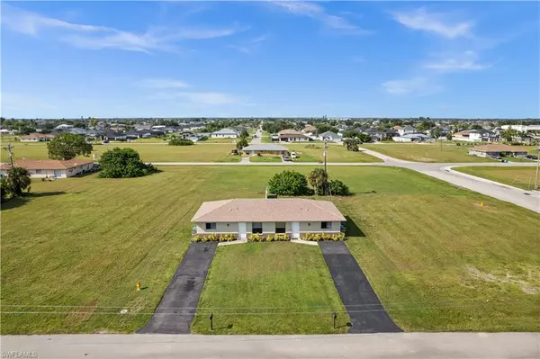 1401/1403 NE 8th ST, Cape Coral, FL 33909