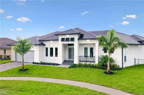 126 Templewood CT, Marco Island, FL 34145