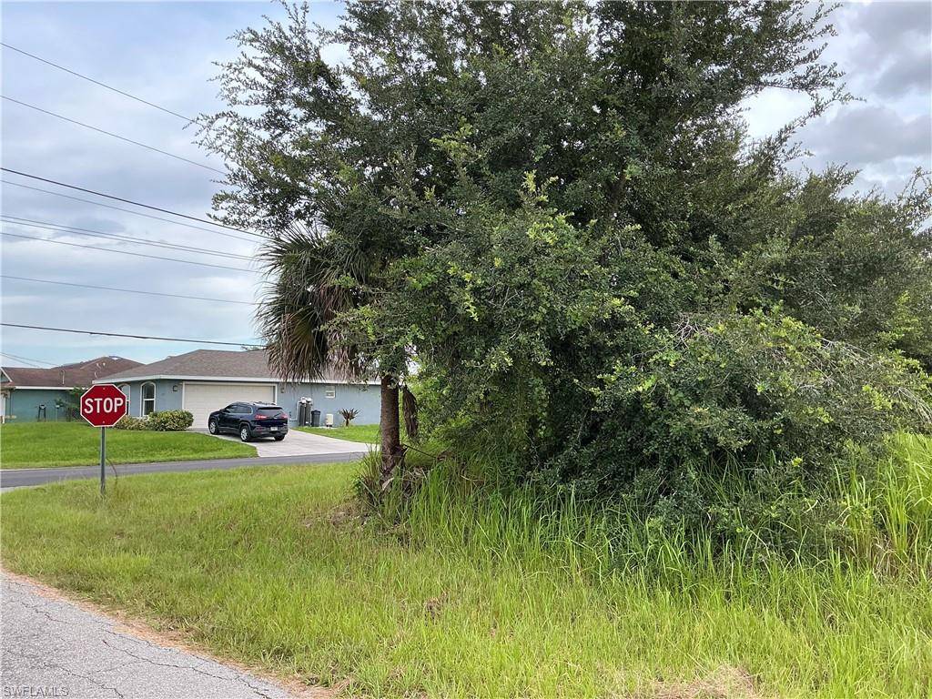 Lehigh Acres, FL 33976,2701 45th ST SW
