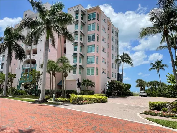 Bonita Springs, FL 34134,255 BAREFOOT BEACH BLVD #203