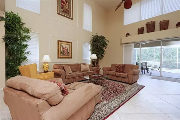 Naples, FL 34110,5815 PERSIMMON WAY