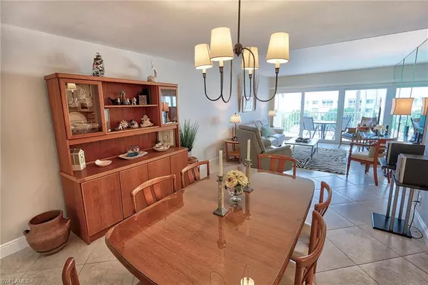 Naples, FL 34103,3443 Gulf Shore BLVD N #314
