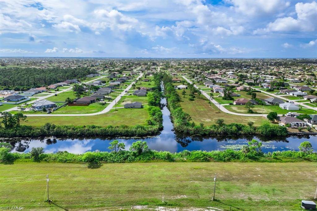 1828 NW 27th ST, Cape Coral, FL 33993