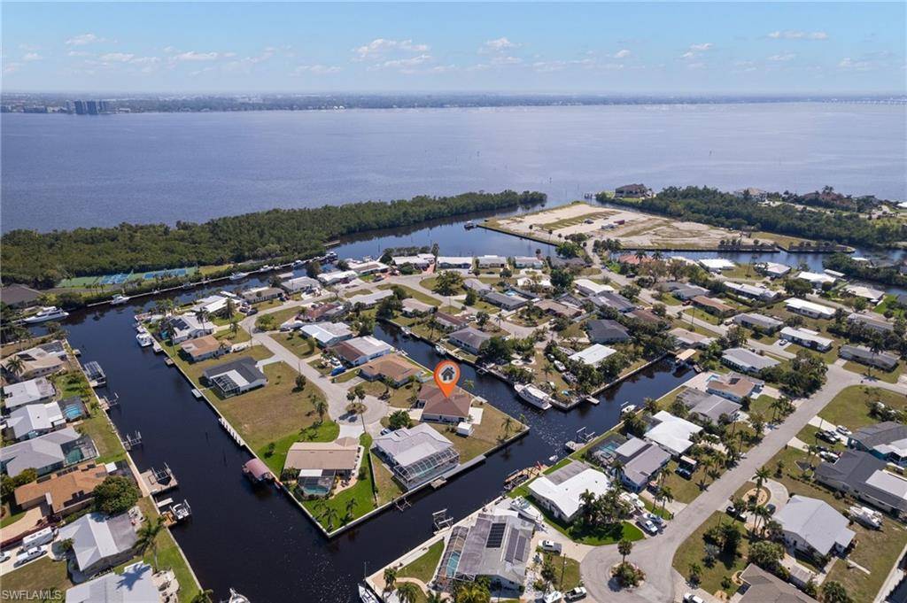 North Fort Myers, FL 33903,4387 Harbour TER