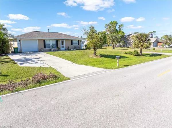 3255 Lake View BLVD, Port Charlotte, FL 33948