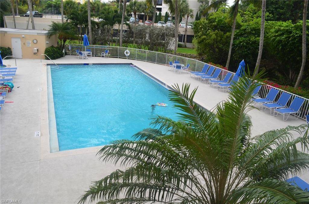 Naples, FL 34108,5550 HERON POINT DR #1703
