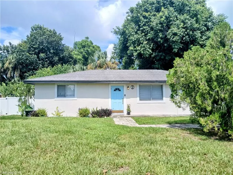 261 Dover DR, North Fort Myers, FL 33917