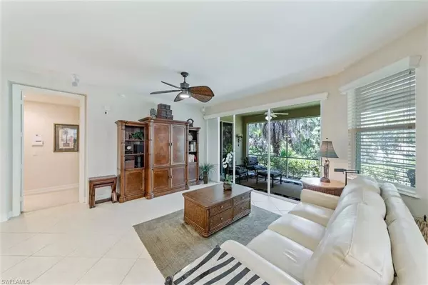 Naples, FL 34119,1626 Tarpon Bay DR S #102