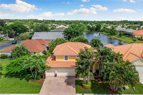 Naples, FL 34104,5005 Old Pond DR