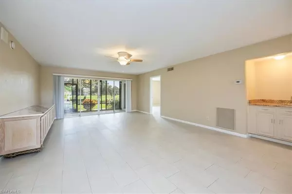 Naples, FL 34110,1510 Imperial Golf Course BLVD #114