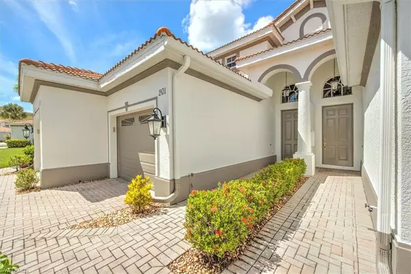 Naples, FL 34104,6879 Sterling Greens CT #201