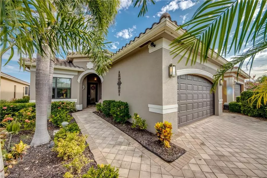 11527 Meadowrun CIR, Fort Myers, FL 33913