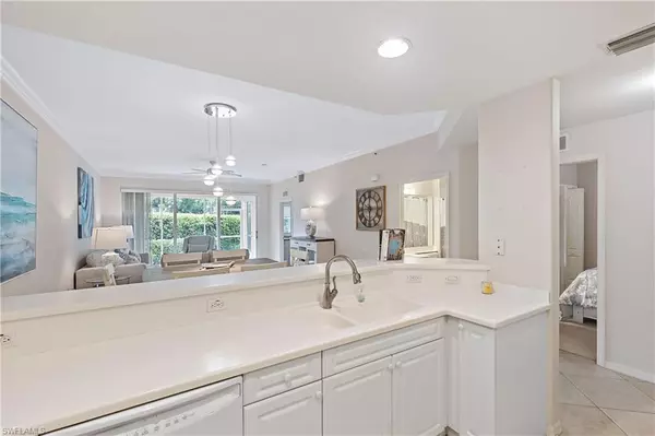 Naples, FL 34110,1285 Sweetwater CV #2102