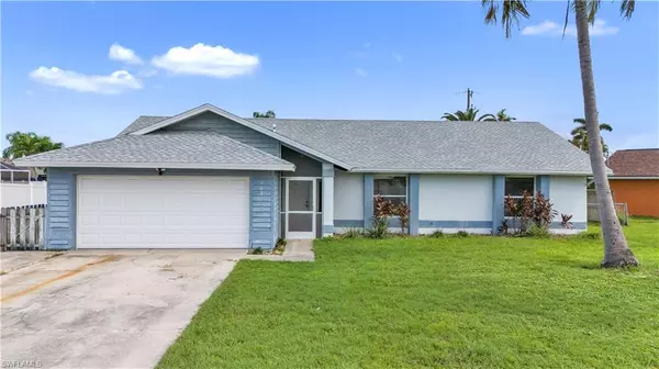 209 SW 10th TER, Cape Coral, FL 33991