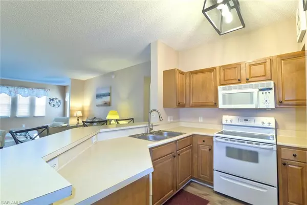 Fort Myers, FL 33908,15655 Ocean Walk CIR #202