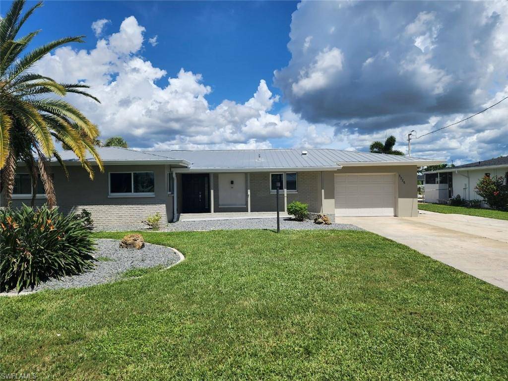 5325 Cocoa CT, Cape Coral, FL 33904