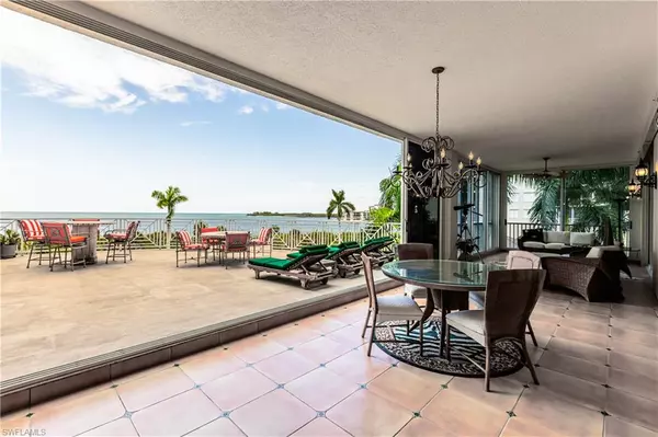 Marco Island, FL 34145,4000 Royal Marco WAY #329