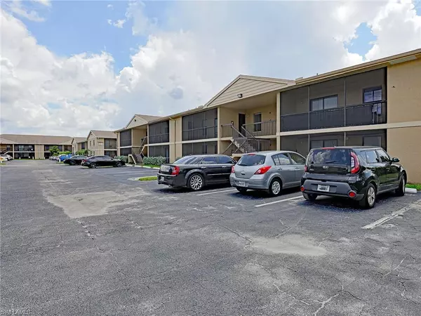 5329 Summerlin RD #2902, Fort Myers, FL 33919