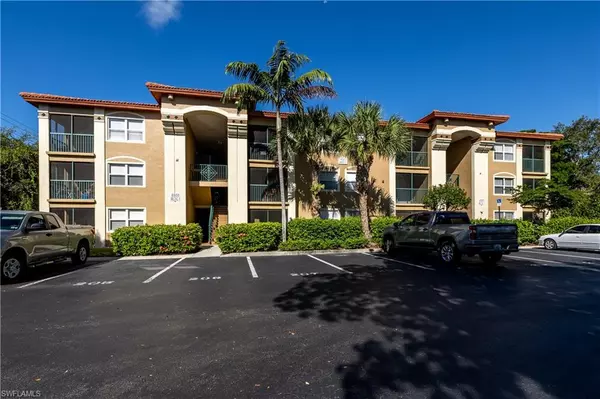 Bonita Springs, FL 34135,8851 Colonnades CT W #116