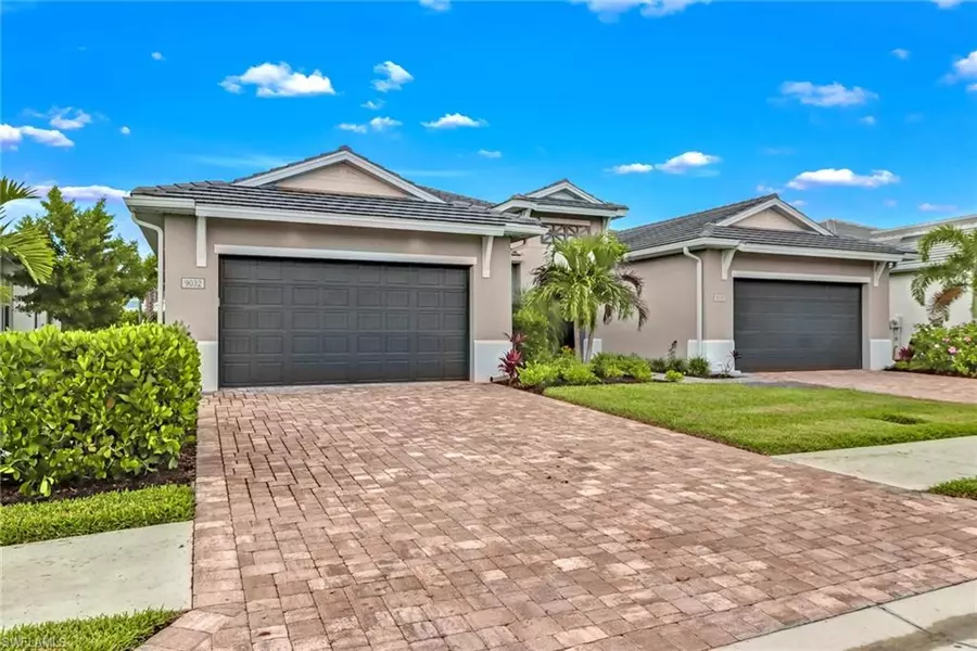 9032 Saint Lucia DR, Naples, FL 34114