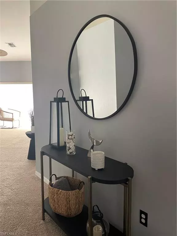 Naples, FL 34104,500 Windsor SQ #5-201