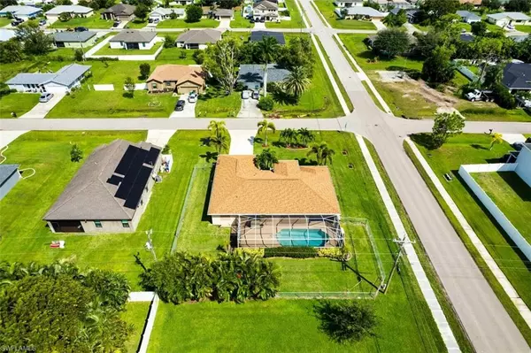 Cape Coral, FL 33991,914 SW 9th CT