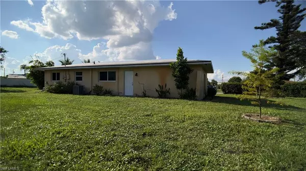 Lehigh Acres, FL 33936,1428 Huntdale ST E