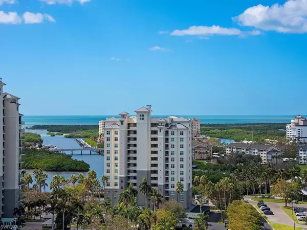 Naples, FL 34110,455 COVE TOWER DR #1704