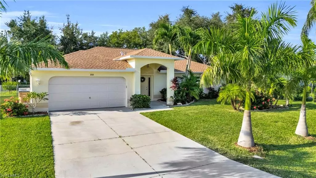 206 SE 28th TER, Cape Coral, FL 33904