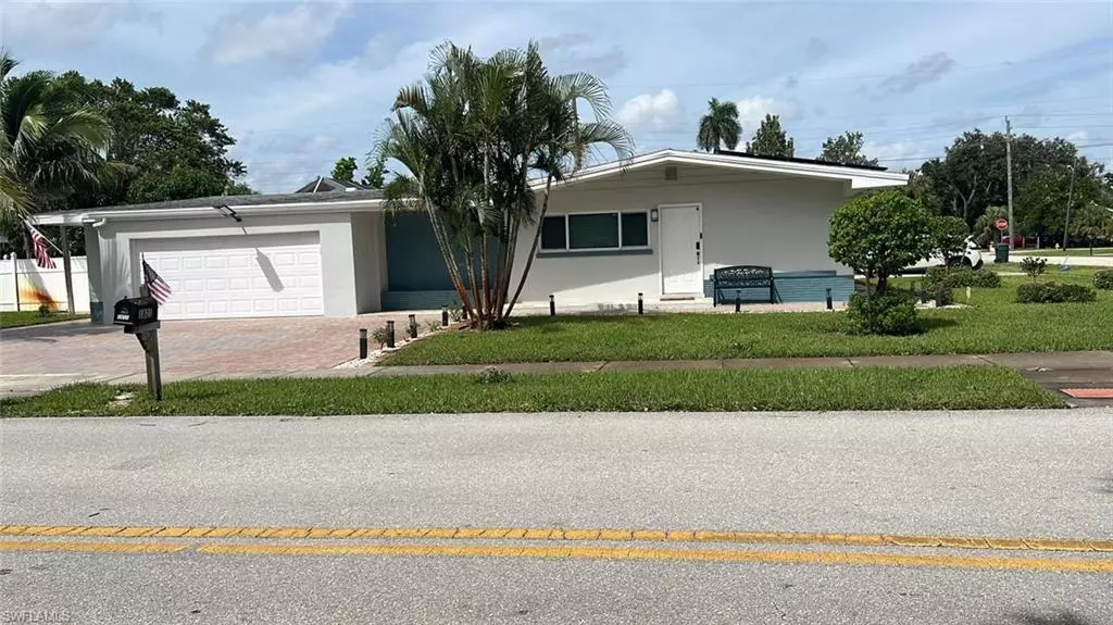 1821 Winkler AVE, Fort Myers, FL 33901