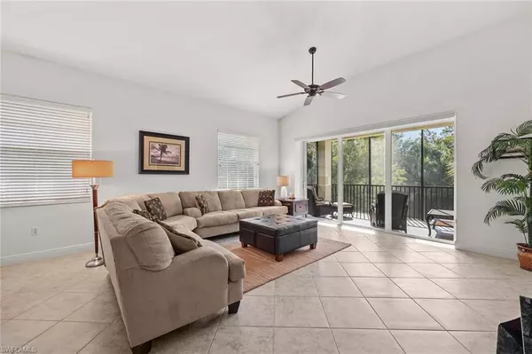 Naples, FL 34113,7845 Hawthorne DR #903