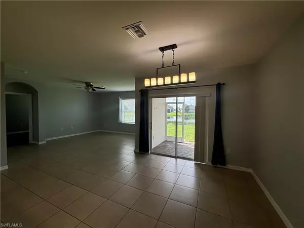 Cape Coral, FL 33909,3496 Acapulco CIR