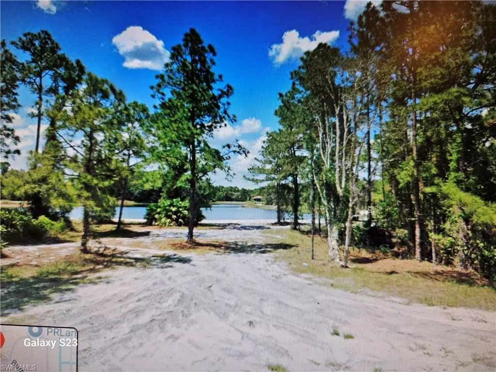 Lehigh Acres, FL 33974,473 Burrstone DR