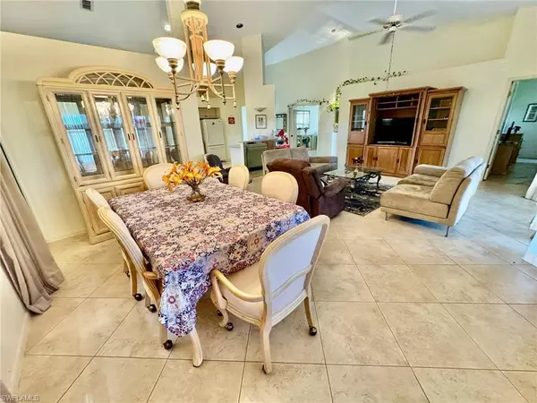 Fort Myers, FL 33912,8004 Breton CIR