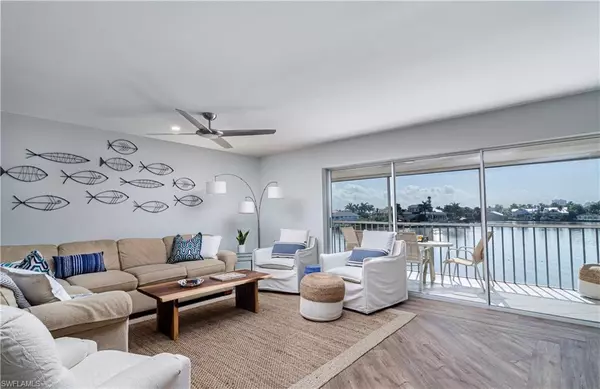 Naples, FL 34108,10682 Gulf Shore DR #C-204