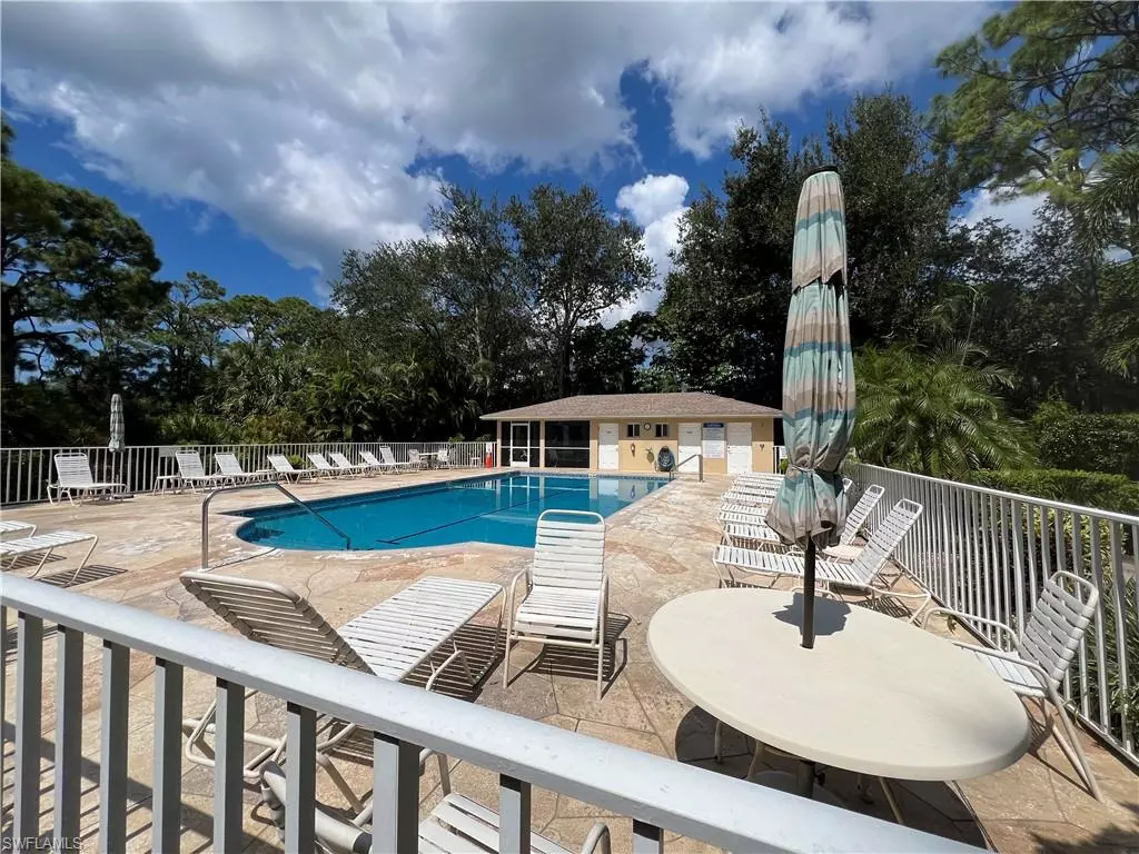 Naples, FL 34110,15191 Cedarwood LN #2302