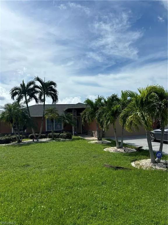 1930 SE 8th ST, Cape Coral, FL 33990