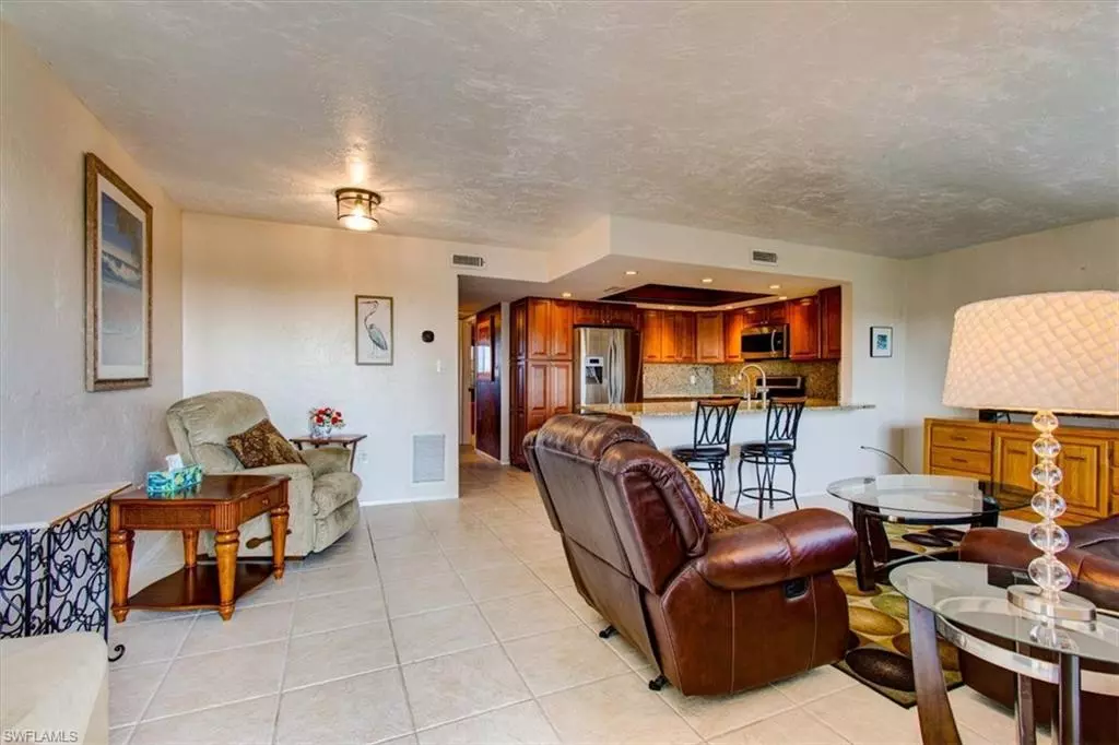 Cape Coral, FL 33904,4906 Victoria DR #413