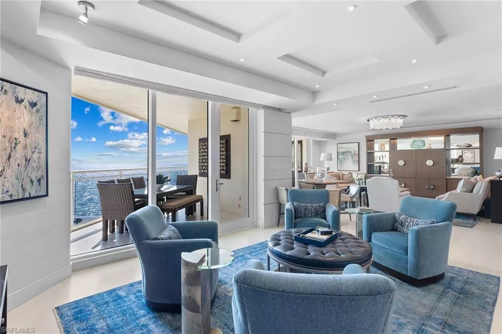 Naples, FL 34108,11125 Gulf Shore DR #701