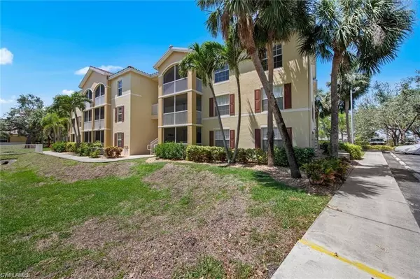 Fort Myers, FL 33901,4122 Residence DR #119