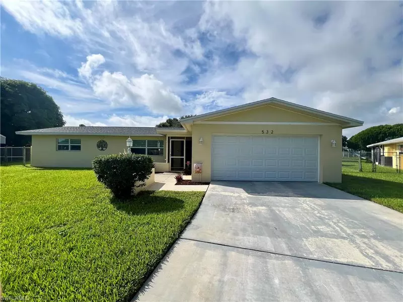 532 Pennview AVE, Lehigh Acres, FL 33936