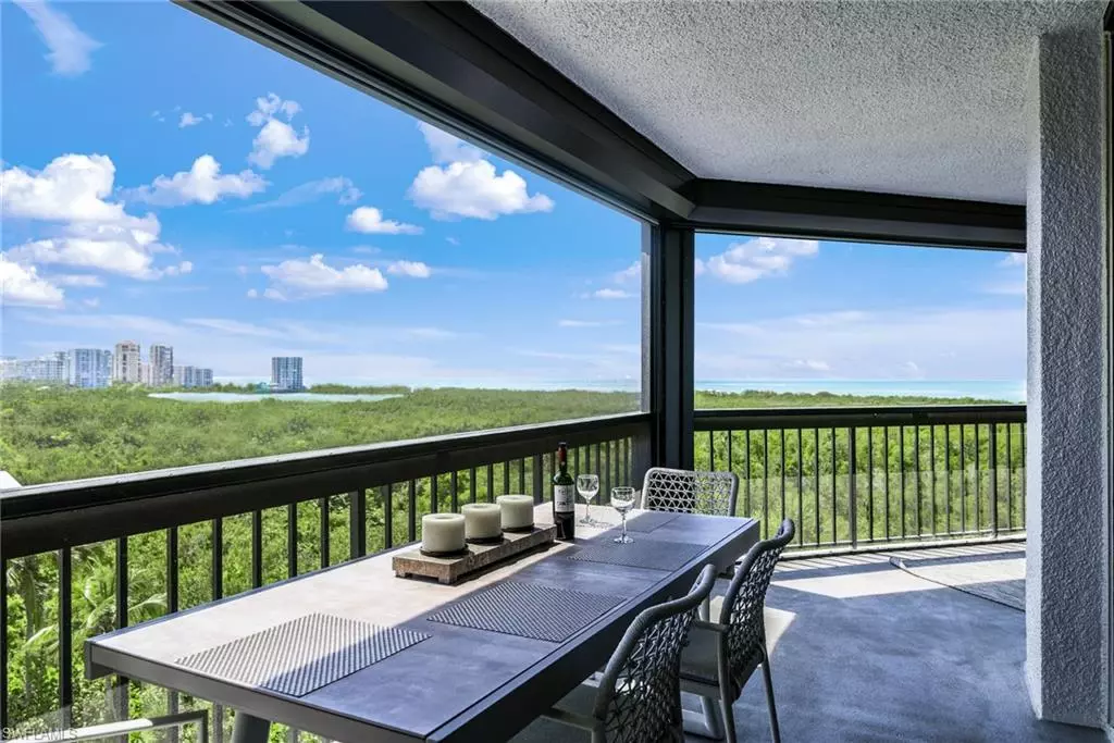 Naples, FL 34108,6001 Pelican Bay BLVD #603