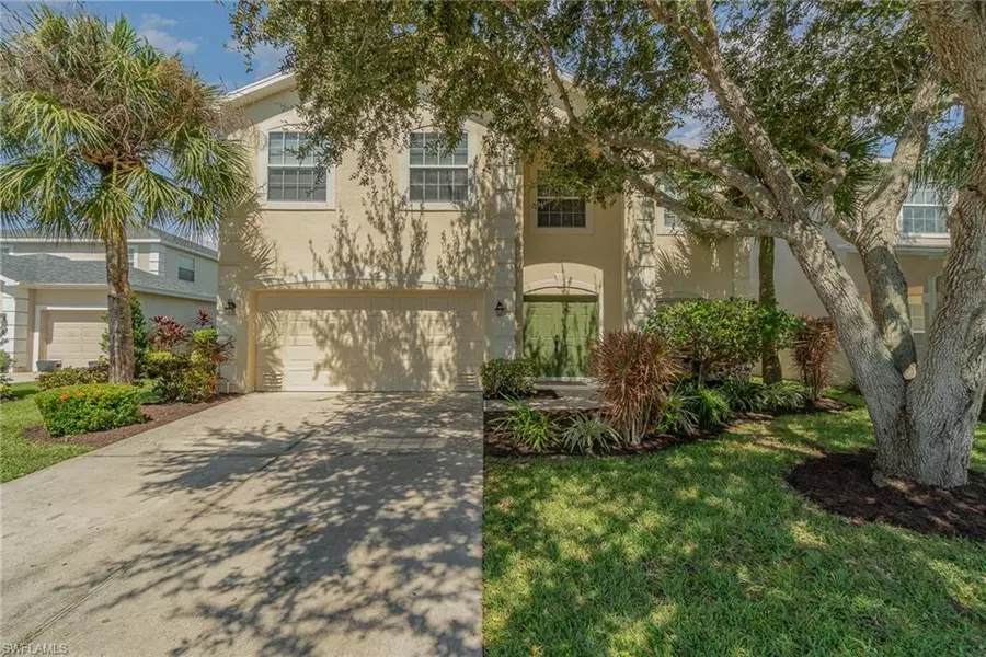 8993 Falcon Pointe LOOP, Fort Myers, FL 33912