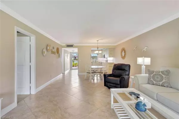 Naples, FL 34116,4372 27th CT SW #109