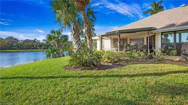 Naples, FL 34110,1302 Park Lake DR #32-R