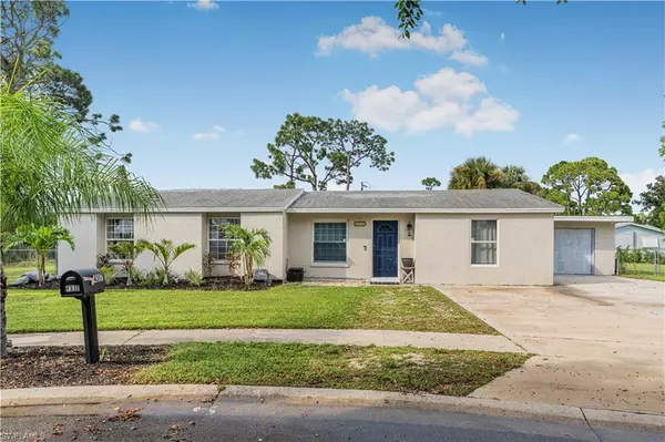 North Fort Myers, FL 33903,4317 Lyric CT